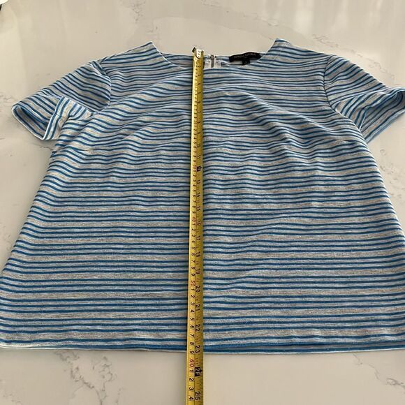 Banana Republic Factory Gray/Blue Striped SS Top -FREE w/Bundle Purchase - Picture 4 of 6